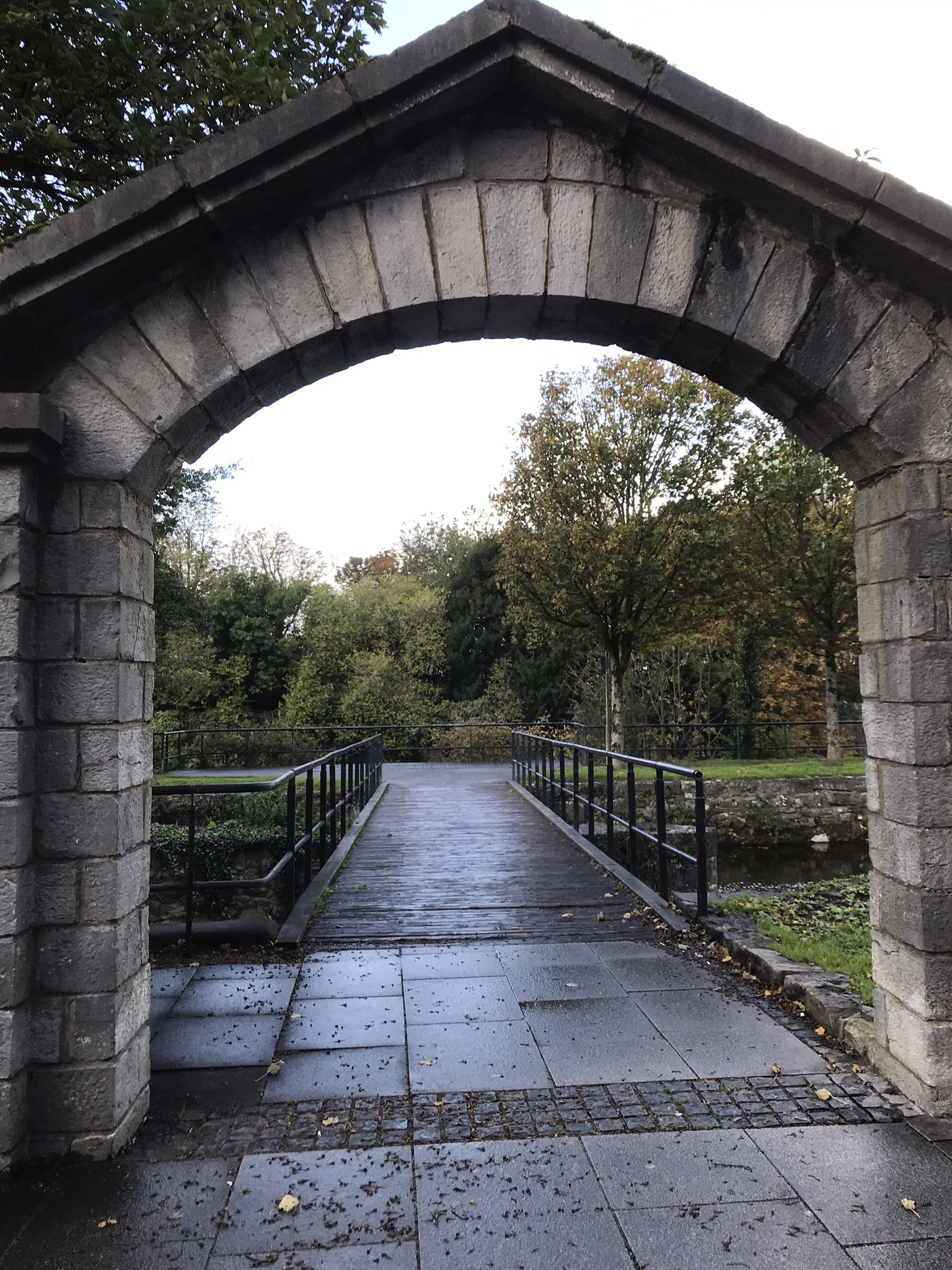 228D58A1-BA77-4E32-8412-FF2EEFFC2F3A